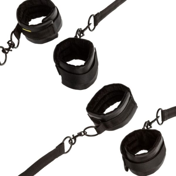 Calexotics - Boundless Red Restraint Set Restriccion Cama - Imagen 3