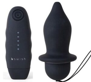 B Swish - Bfilled Classic Vibrating Plug Black