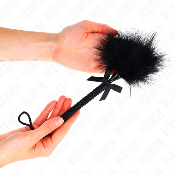 Kink - Masajeador De Cuerda De Nailon Con Plumas Para Cosquillas Y Lazo Negro 25 Cm - Imagen 5