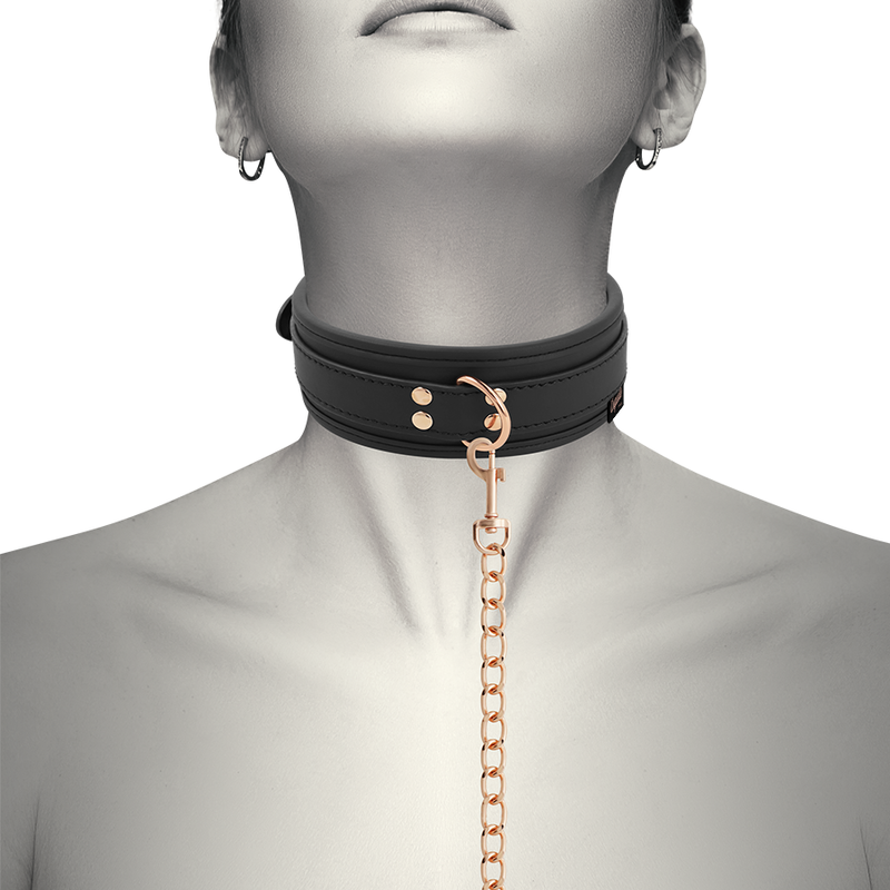 Coquette Chic Desire - Fantasy Collar Cuero Vegano Con Correa Y Forro De Neopreno 3 Coquette Chic Desire - Fantasy Collar Cuero Vegano Con Correa Y Forro De Neopreno - Imagen 3