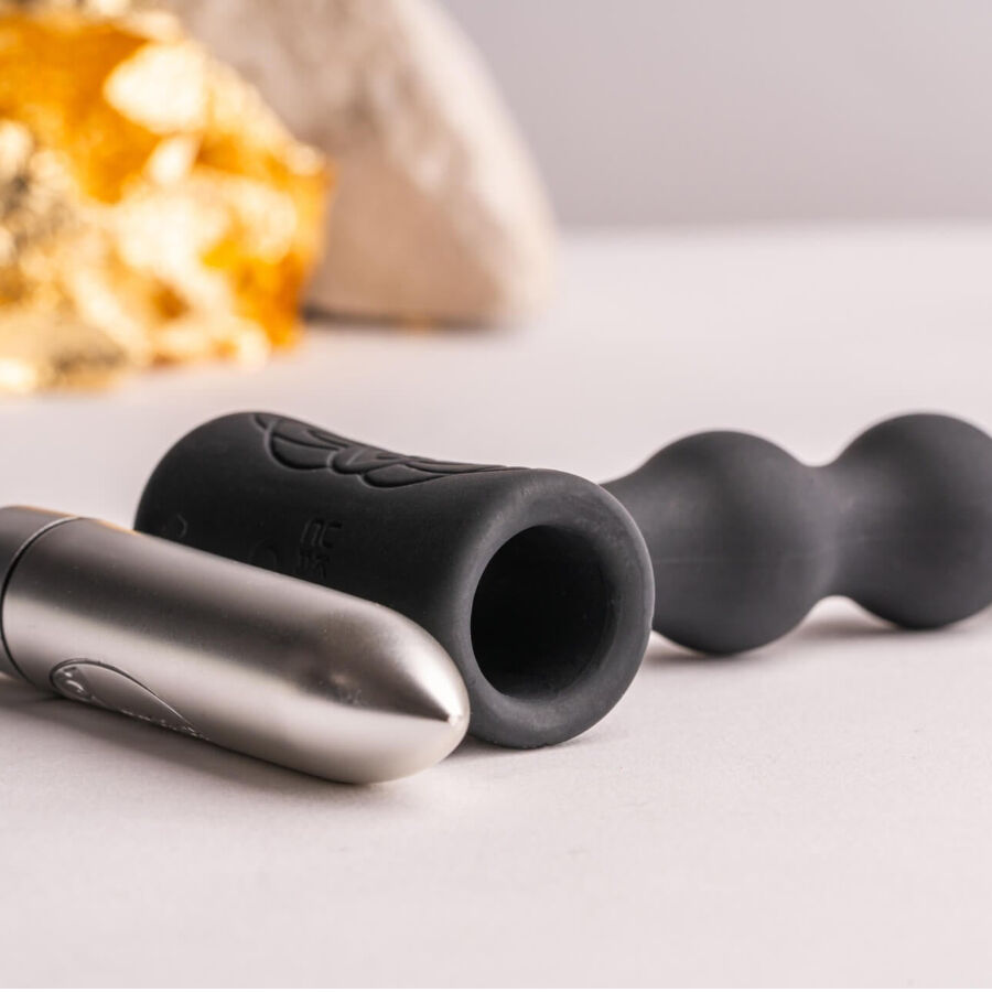 Rocks- Off - Petite Sensations Pearls Plug Anal Vibrador Negro 5 Rocks- Off - Petite Sensations Pearls Plug Anal Vibrador Negro - Imagen 5