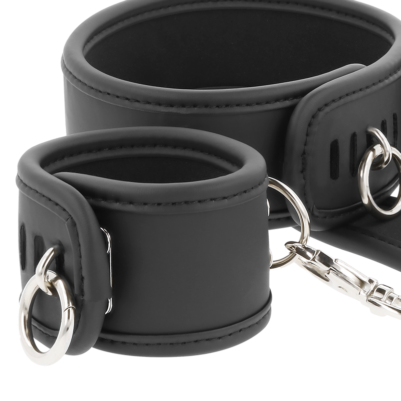 Fetish Submissive - Collar Y Esposas Cuero Vegano Con Forro De Neopreno 5 Fetish Submissive - Collar Y Esposas Cuero Vegano Con Forro De Neopreno - Imagen 5